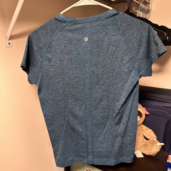 swiftly tech short sleeve - Picture 2 of 2